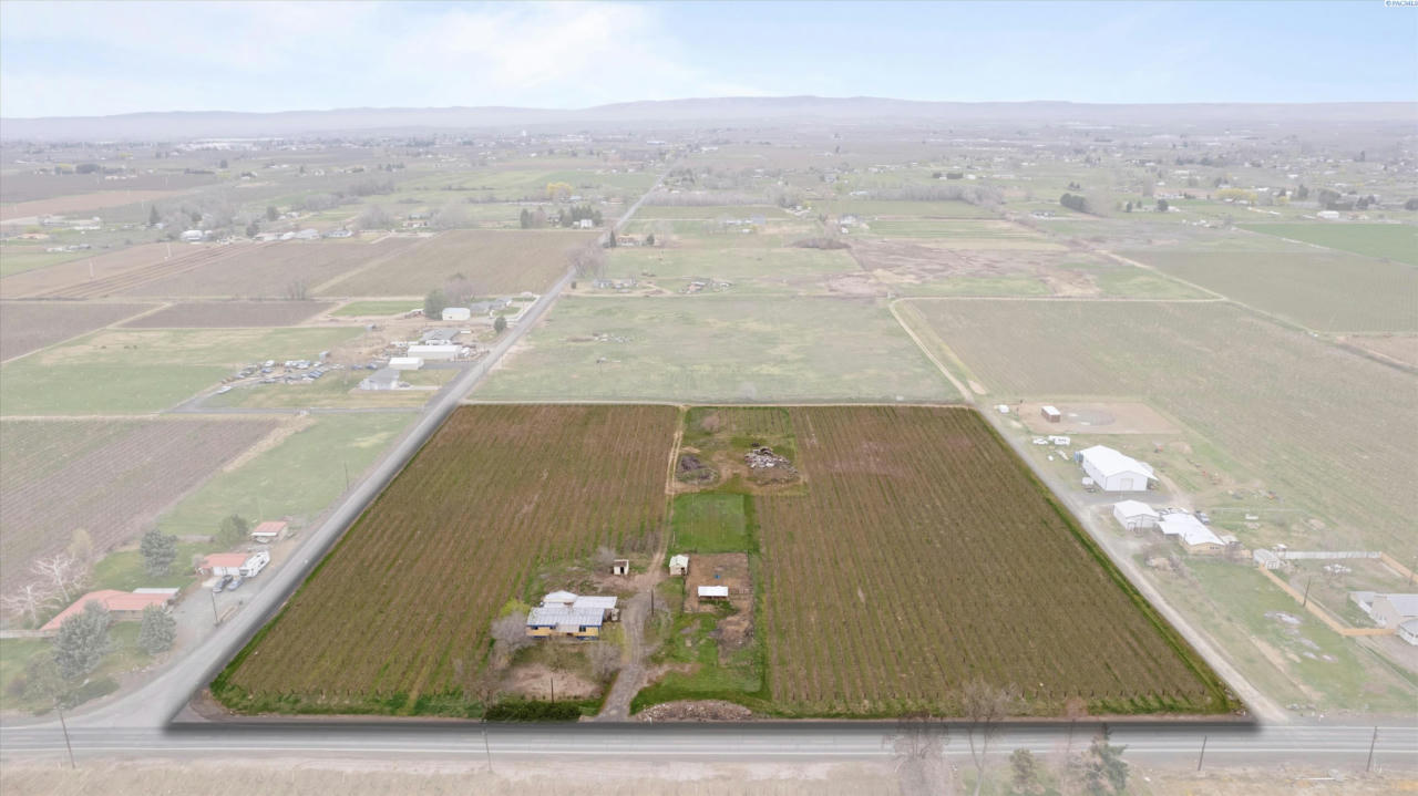 180402 W OLD INLAND EMPIRE HWY, PROSSER, WA 99350, photo 1 of 26